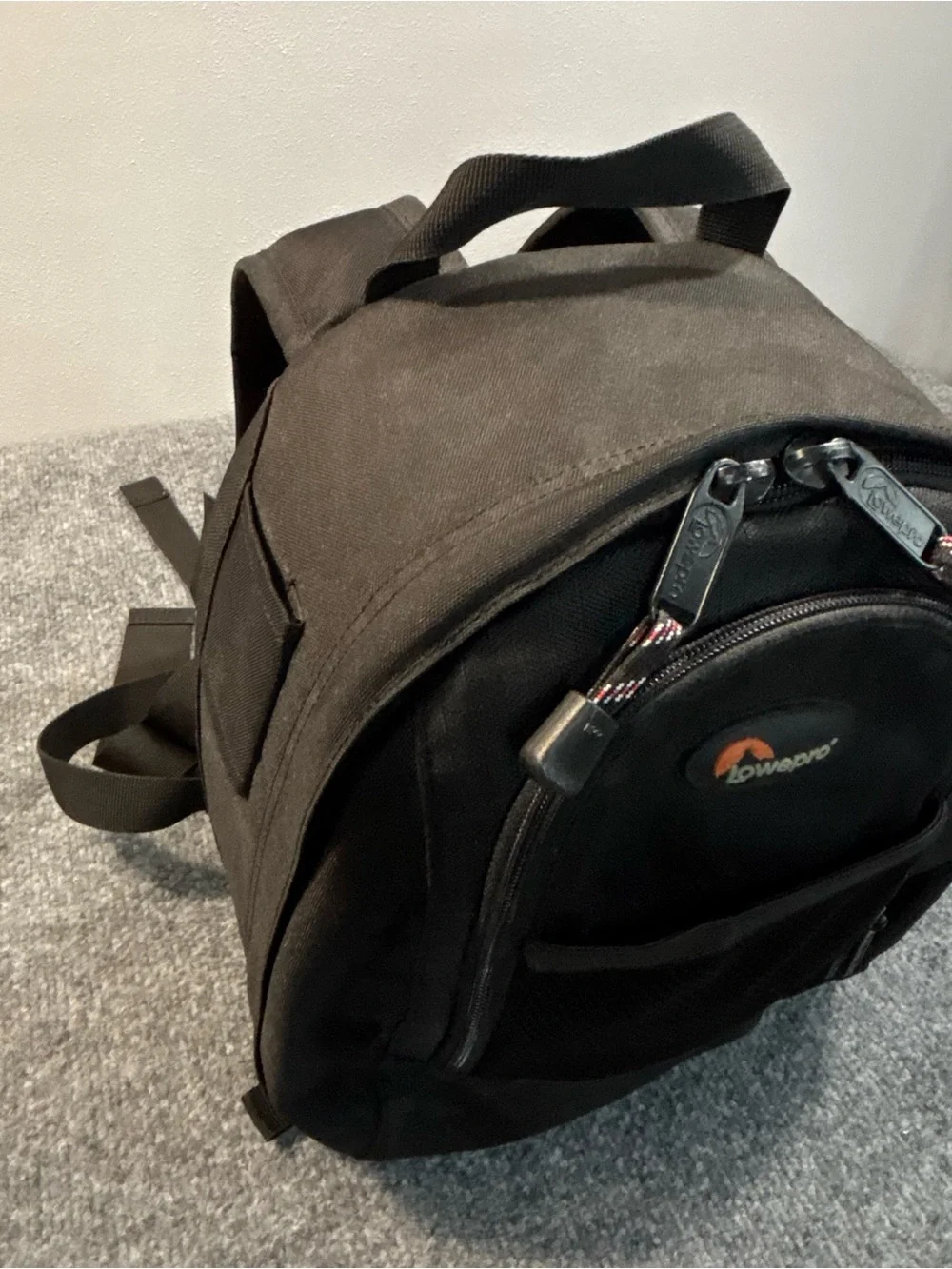 Lowepro Micro Trekker 100 Camera Backpack Black Padded DSLR Lens Bag Backpack